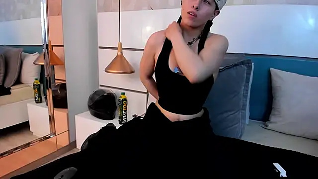 Ashkoreh online show from July 27, 8:16 pm