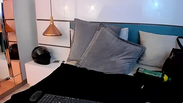 Ashkoreh online show from July 28, 8:52 pm
