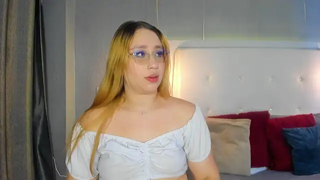 ximenanoah online show from March 17, 12:41 pm