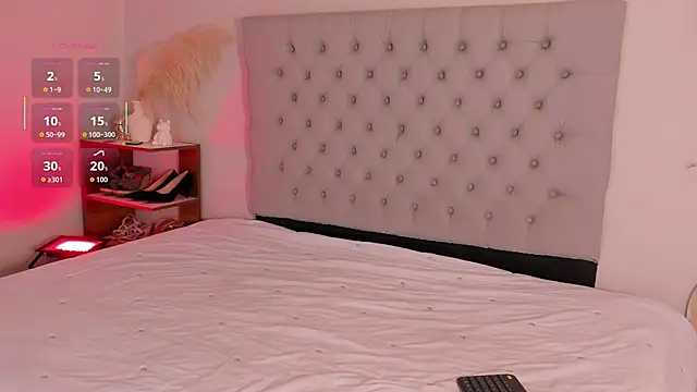 aisha duque online show from February 8, 5:16 pm