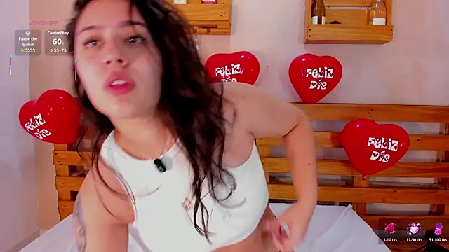 aisha duque online show from February 15, 10:58 am