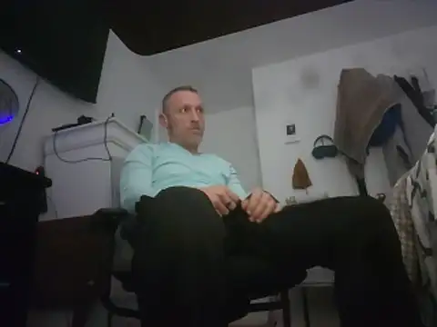 Scott654538 online show from May 26, 7:59 am