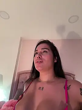 Bella  Wood online show from October 5, 6:06 pm