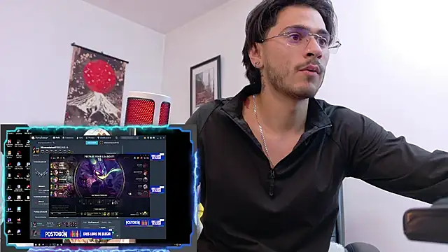 Snapshot of Elian_savoy chatting on June 27, 3:11 am Elian savoy online show from June 27, 3:11 am