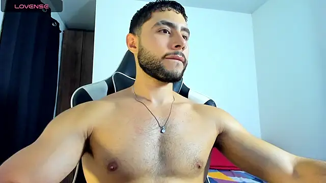 Snapshot of bryan_mugn chatting on October 29, 2:14 am bryan mugn online show from October 29, 2:14 am