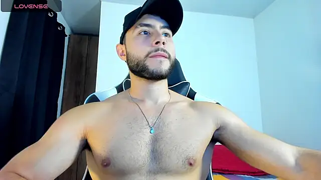 Snapshot of bryan_mugn chatting on November 1, 1:40 am bryan mugn online show from November 1, 1:40 am