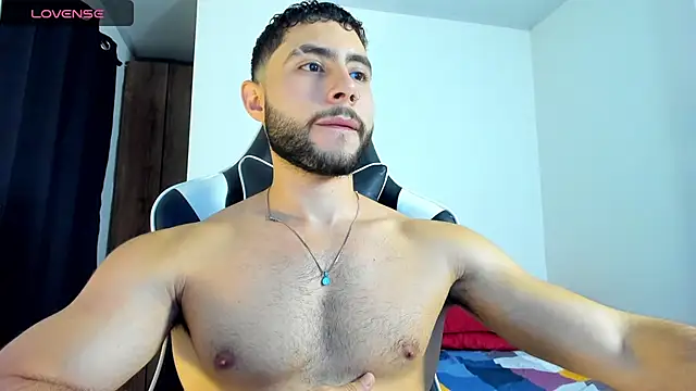 Snapshot of bryan_mugn chatting on November 2, 3:42 am bryan mugn online show from November 2, 3:42 am