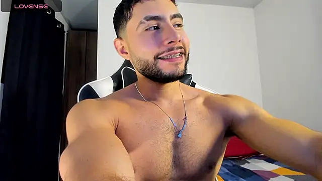 Snapshot of bryan_mugn chatting on November 4, 4:22 am bryan mugn online show from November 4, 4:22 am