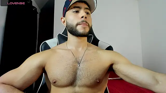 Snapshot of bryan_mugn chatting on November 21, 3:05 am bryan mugn online show from November 21, 3:05 am