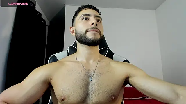 Snapshot of bryan_mugn chatting on December 2, 5:24 am bryan mugn online show from December 2, 5:24 am