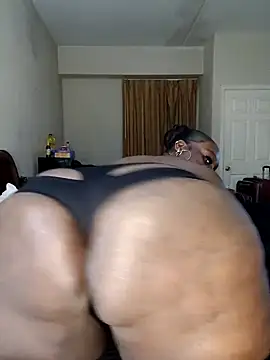 Thickkemzz41 online show from October 30, 1:18 am