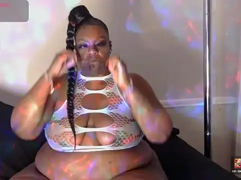 Thickkemzz41 online show from August 1, 10:52 pm