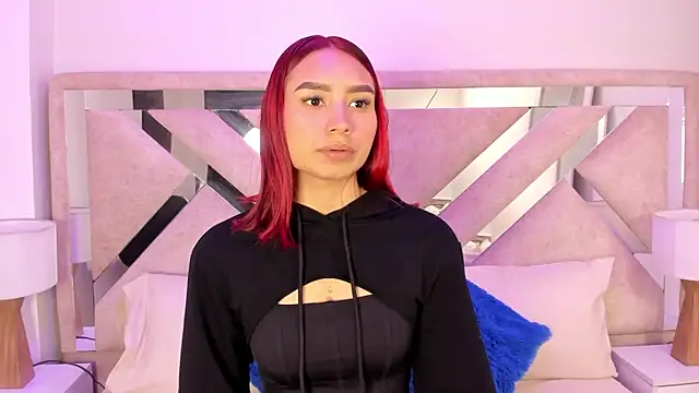 Snapshot of ximena_vasquez8 chatting on December 23, 3:04 am ximena vasquez8 online show from December 23, 3:04 am