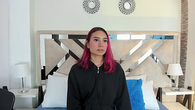 Snapshot of ximena_vasquez8 chatting on March 10, 3:11 am ximena vasquez8 online show from March 10, 3:11 am