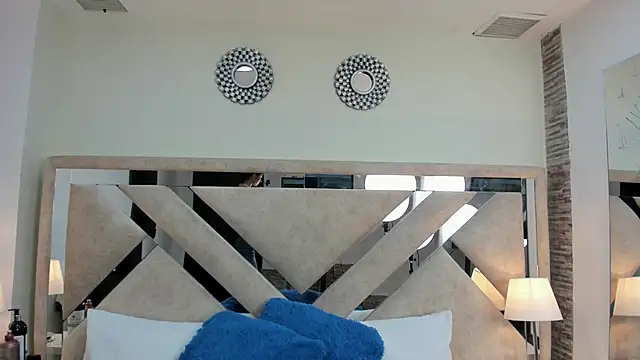 Snapshot of ximena_vasquez8 chatting on March 11, 4:07 am ximena vasquez8 online show from March 11, 4:07 am