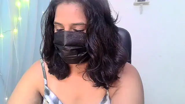 Snapshot of Karan_Ash chatting on November 27, 7:32 am Karan Ash online show from November 27, 7:32 am