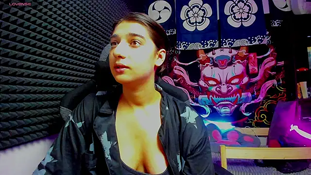 Snapshot of Elfy_Rare_ chatting on September 22, 3:03 pm Elfy Rare online show from September 22, 3:03 pm