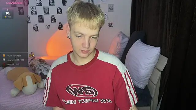 Snapshot of olivertasty chatting on October 30, 1:45 pm olivertasty online show from October 30, 1:45 pm