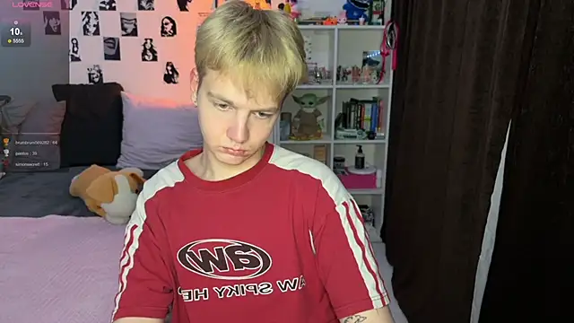 Snapshot of olivertasty chatting on November 20, 1:28 am olivertasty online show from November 20, 1:28 am