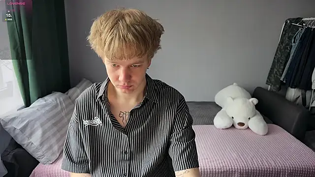 olivertasty online show from May 12, 12:35 pm