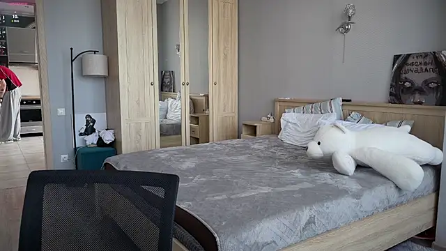 olivertasty online show from July 7, 12:42 pm