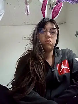 Snapshot of lareinalareinadelanal chatting on October 31, 12:06 pm lareinalareinadelanal online show from October 31, 12:06 pm