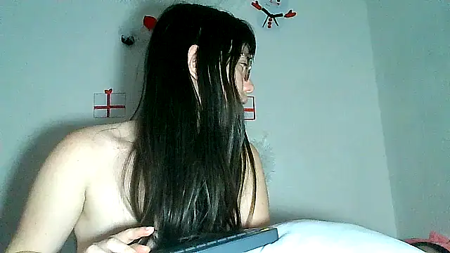 Snapshot of lareinalareinadelanal chatting on December 17, 5:13 am lareinalareinadelanal online show from December 17, 5:13 am