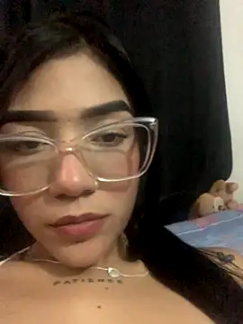 Snapshot of ElaRose_12 chatting on November 28, 7:38 pm ElaRose 12 online show from November 28, 7:38 pm