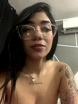 ElaRose 12 online show from December 20, 9:33 pm