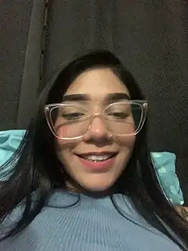 Snapshot of ElaRose_12 chatting on July 22, 6:11 pm ElaRose 12 online show from July 22, 6:11 pm