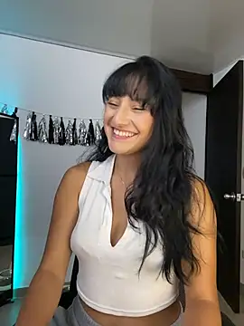 Snapshot of lenkaa chatting on March 28, 11:04 pm lenkaa online show from March 28, 11:04 pm