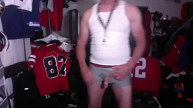 DILFJockDad87 online show from February 27, 1:33 pm