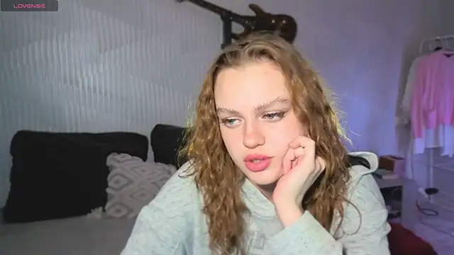 Snapshot of Sitenno__Jay chatting on November 12, 8:52 pm Sitenno Jay online show from November 12, 8:52 pm