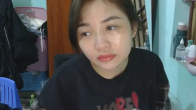 Uhem112 online show from November 17, 1:06 pm