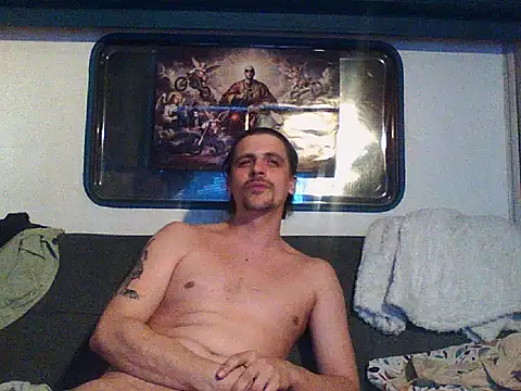 LesEspagnols online show from April 5, 6:21 am