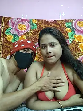 Snapshot of Seducing_couple chatting on July 14, 4:17 am Seducing couple online show from July 14, 4:17 am