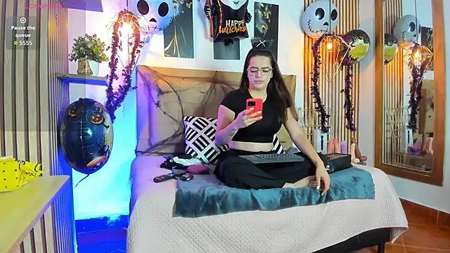  samanthaa foxx online show from October 9, 10:46 am
