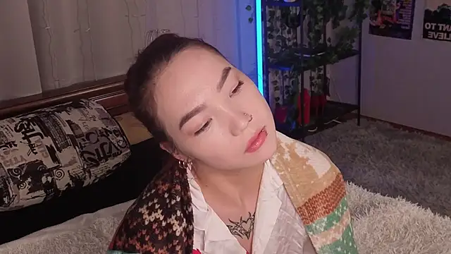 OdetteBiddy online show from December 17, 8:15 pm