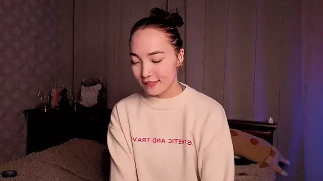 OdetteBiddy online show from February 8, 8:12 pm