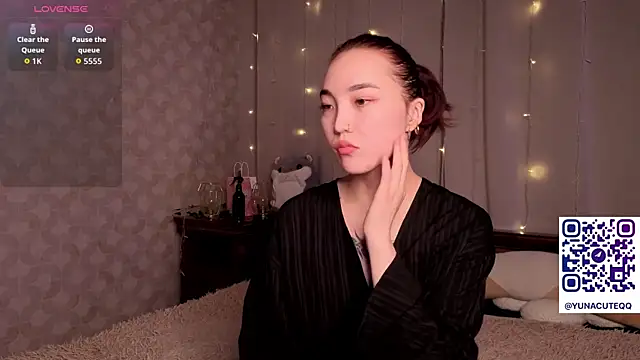 OdetteBiddy online show from February 10, 8:02 pm