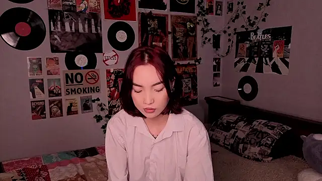 OdetteBiddy online show from March 7, 8:17 pm