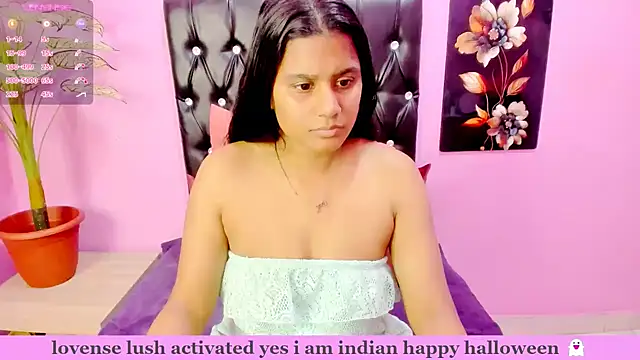 Snapshot of INDIANFLAME chatting on November 3, 8:26 am INDIANFLAME online show from November 3, 8:26 am