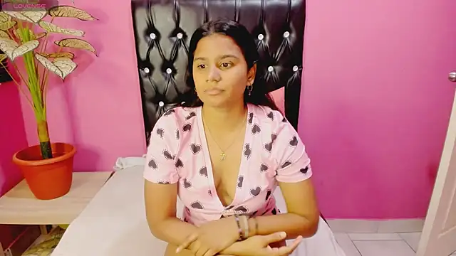 Snapshot of INDIANFLAME chatting on June 19, 10:08 am INDIANFLAME online show from June 19, 10:08 am