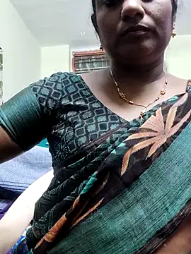 Snapshot of papukurty chatting on October 26, 1:06 pm papukurty online show from October 26, 1:06 pm