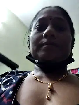 Snapshot of papukurty chatting on October 27, 1:09 am papukurty online show from October 27, 1:09 am