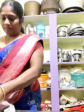 Snapshot of papukurty chatting on November 15, 2:46 pm papukurty online show from November 15, 2:46 pm