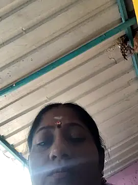 Snapshot of papukurty chatting on November 20, 6:46 am papukurty online show from November 20, 6:46 am