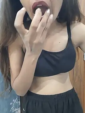 Mahira568 online show from June 25, 6:56 pm
