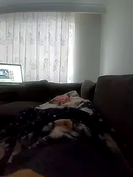 Snapshot of gelgelgel_17 chatting on November 23, 12:05 pm gelgelgel 17 online show from November 23, 12:05 pm