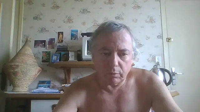 Snapshot of gegevincent chatting on June 20, 12:41 pm gegevincent online show from June 20, 12:41 pm